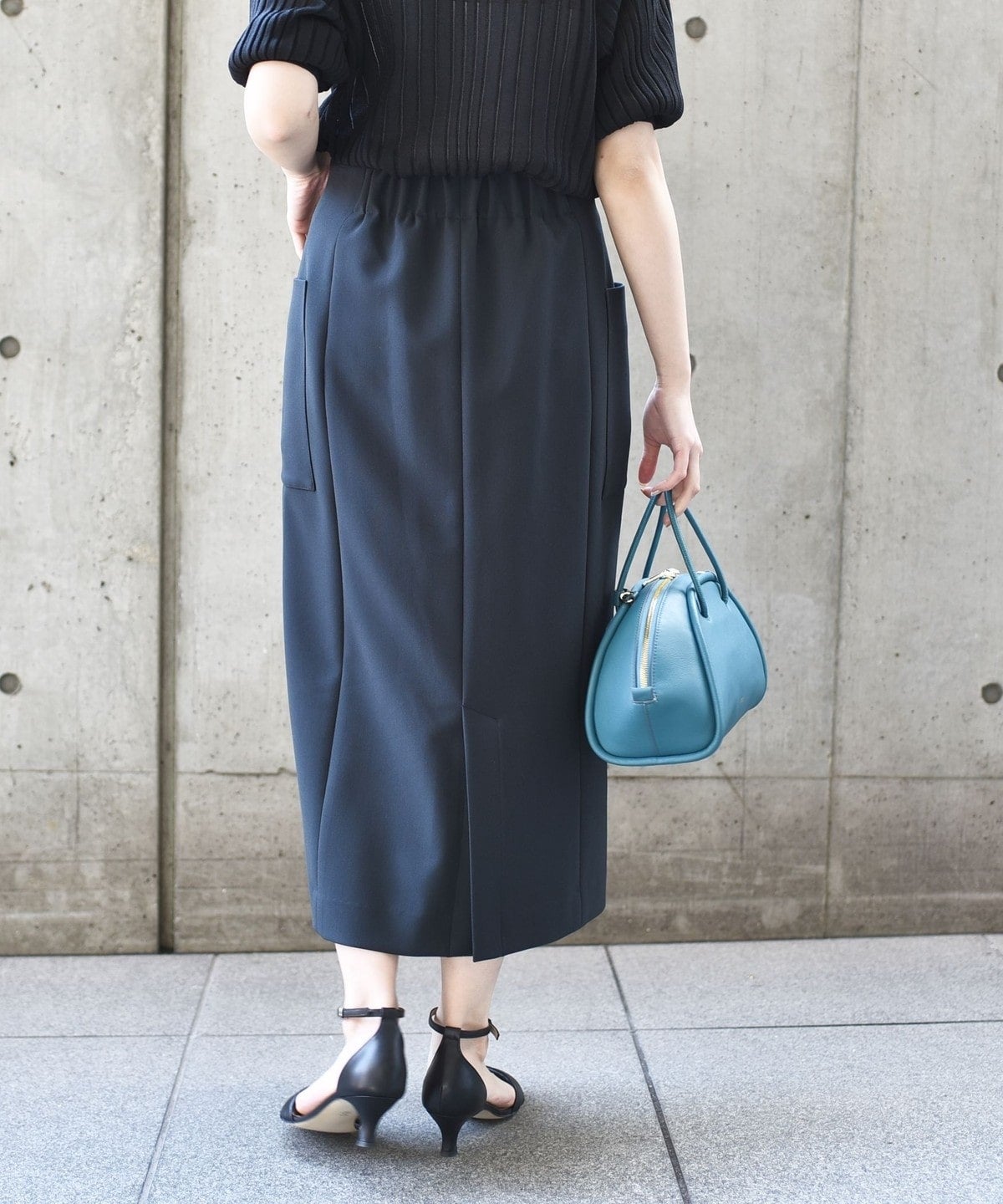 〈手洗い可能〉フロントジップストレッチタイトスカート