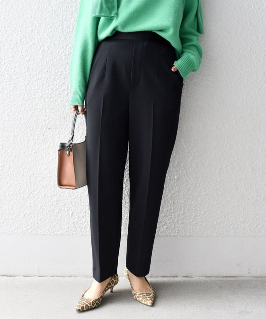 〈手洗い可能〉サテンゴムテーパードパンツ