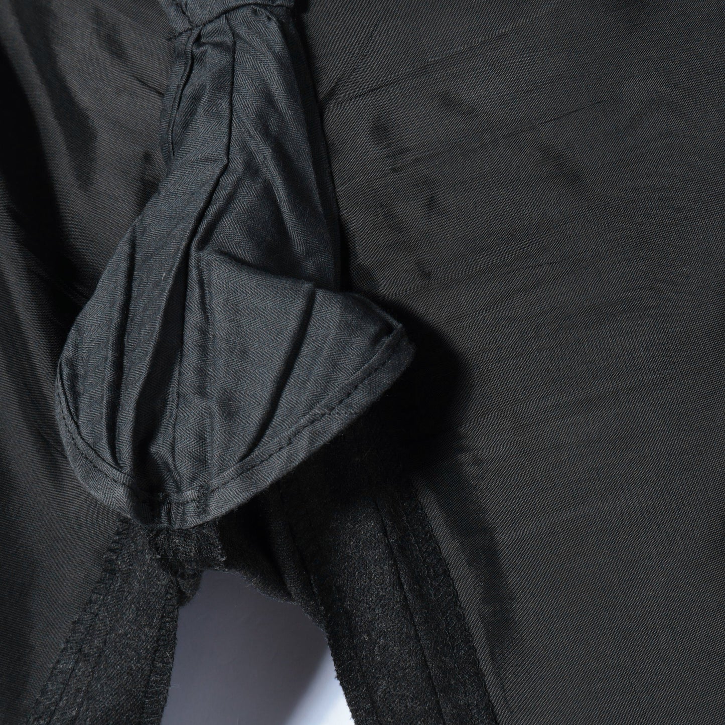 SD: 【CANONICO】ライト サキソニー ソリッドノープリーツ パンツ(ダークグレー)