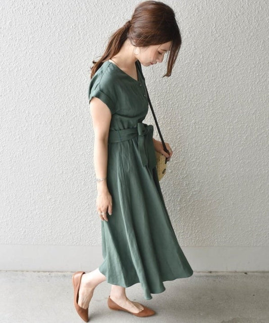 Vネックフレアロングワンピース