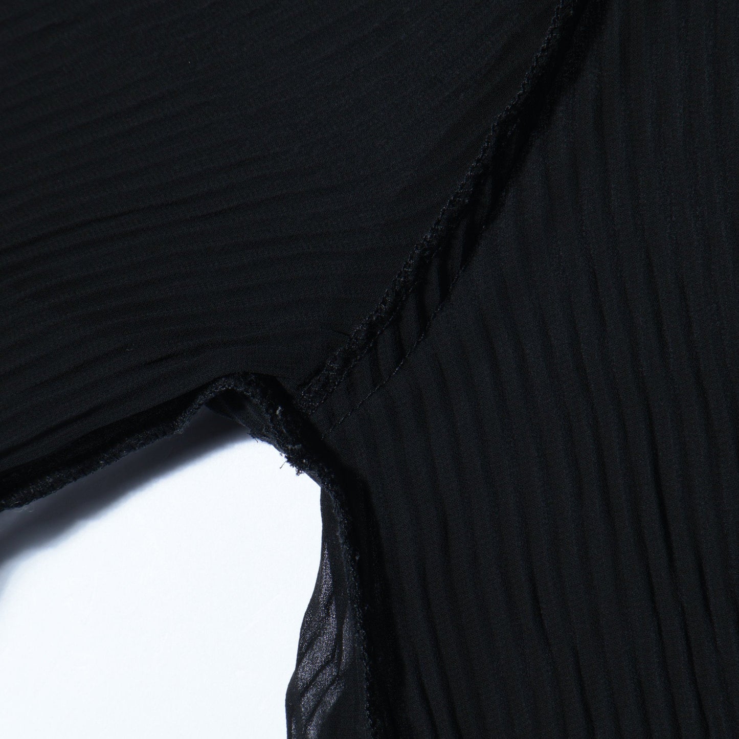 〈手洗い可能〉プリーツシフォンブラウス