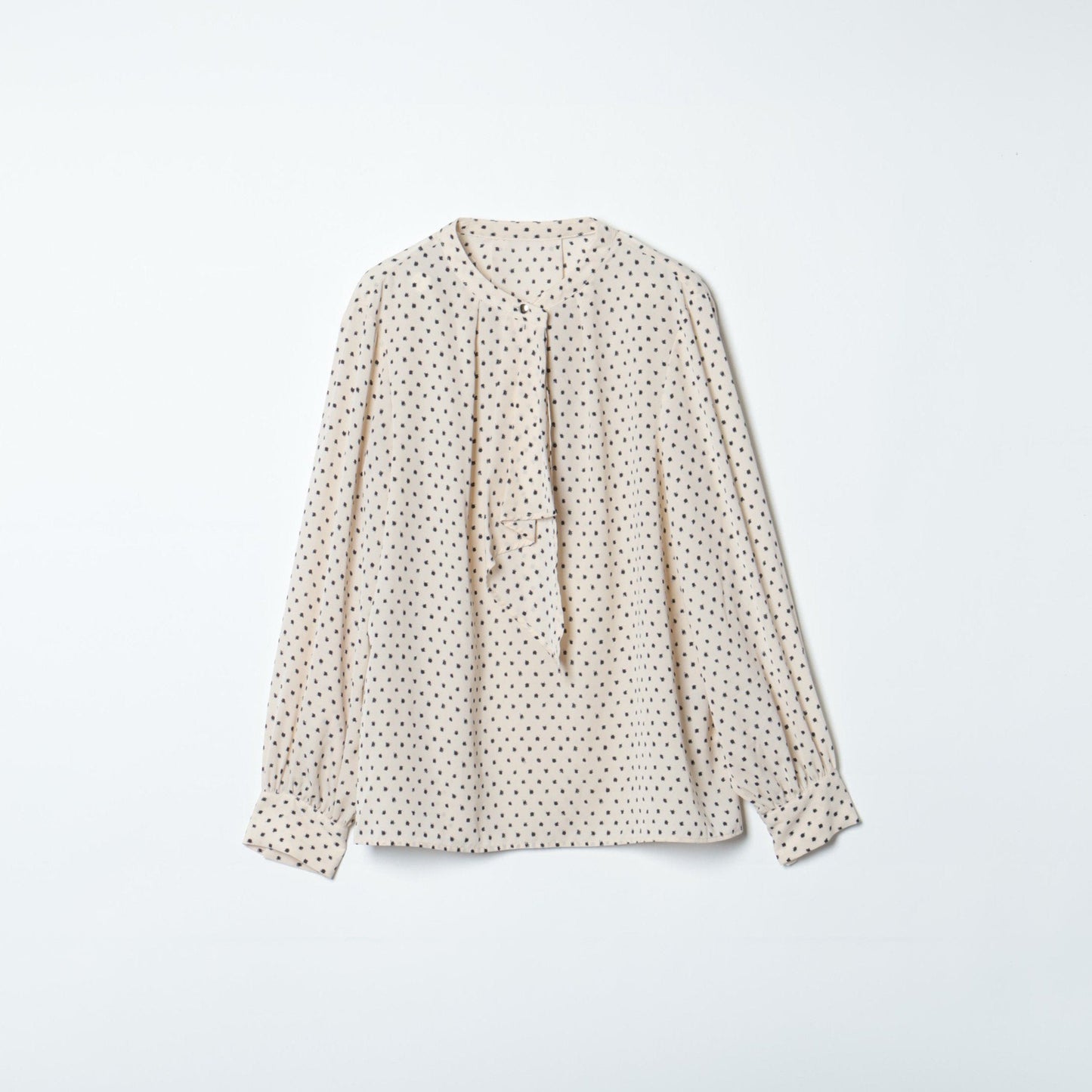 21:HENKEI DOT BO-TIE BLOUSE