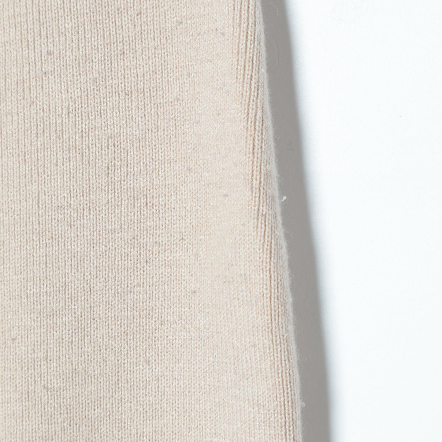 Khaju:ニットスカート×パンツ