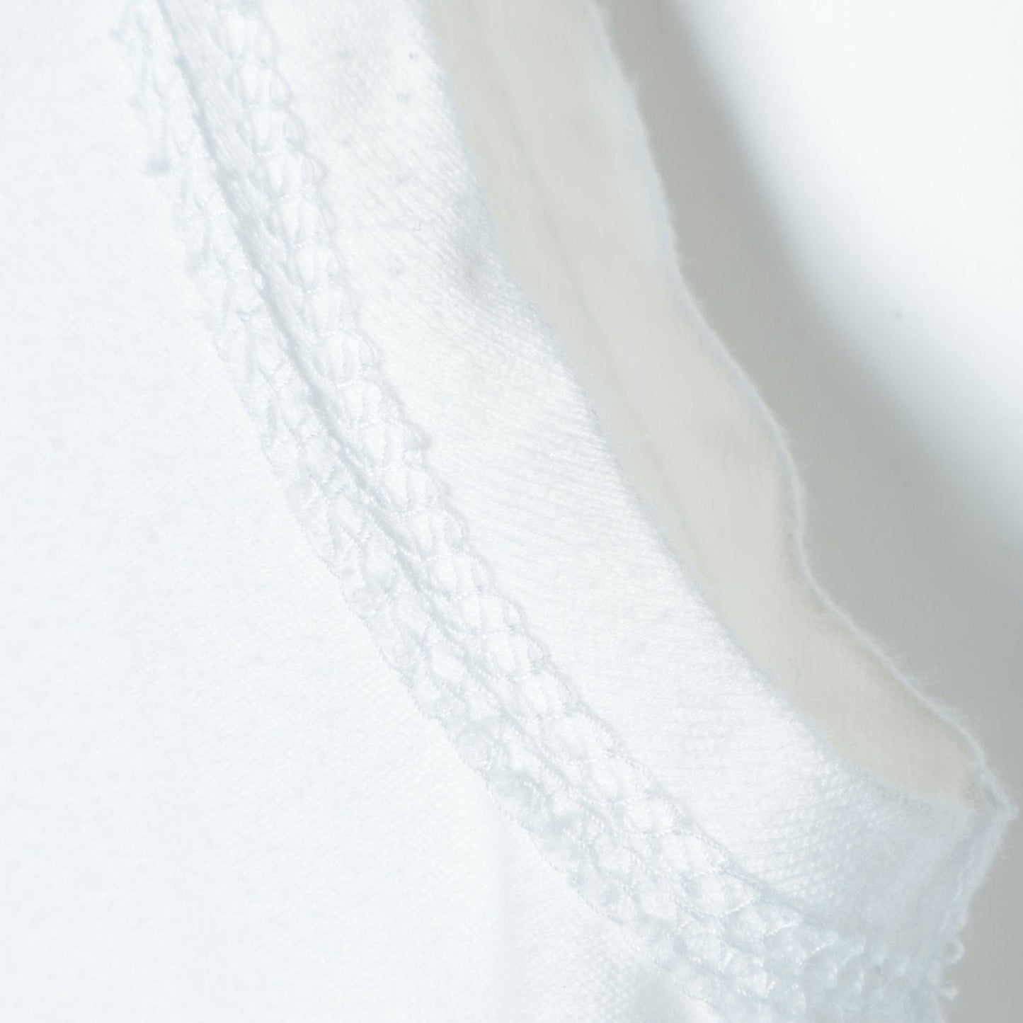 81BRANCA:JUST ABOUT ノースリーブ TEE