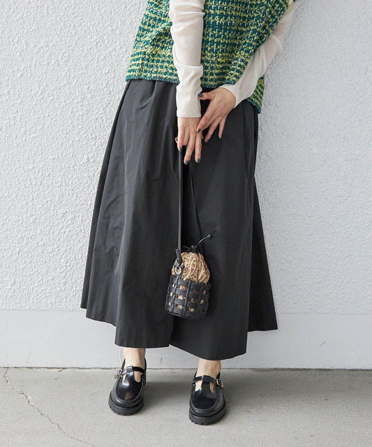 〈手洗い可能〉マイクロ タフタ タック ボリューム スカート