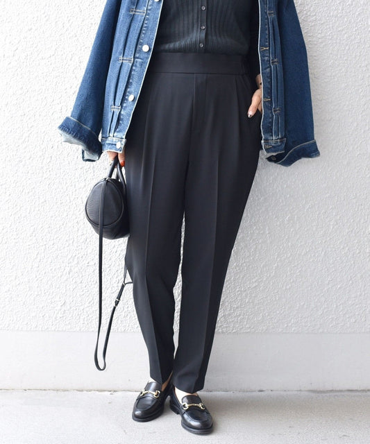 〈手洗い可能〉ストレッチテーパードパンツ