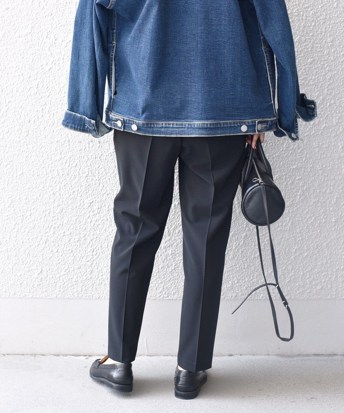 〈手洗い可能〉ストレッチテーパードパンツ