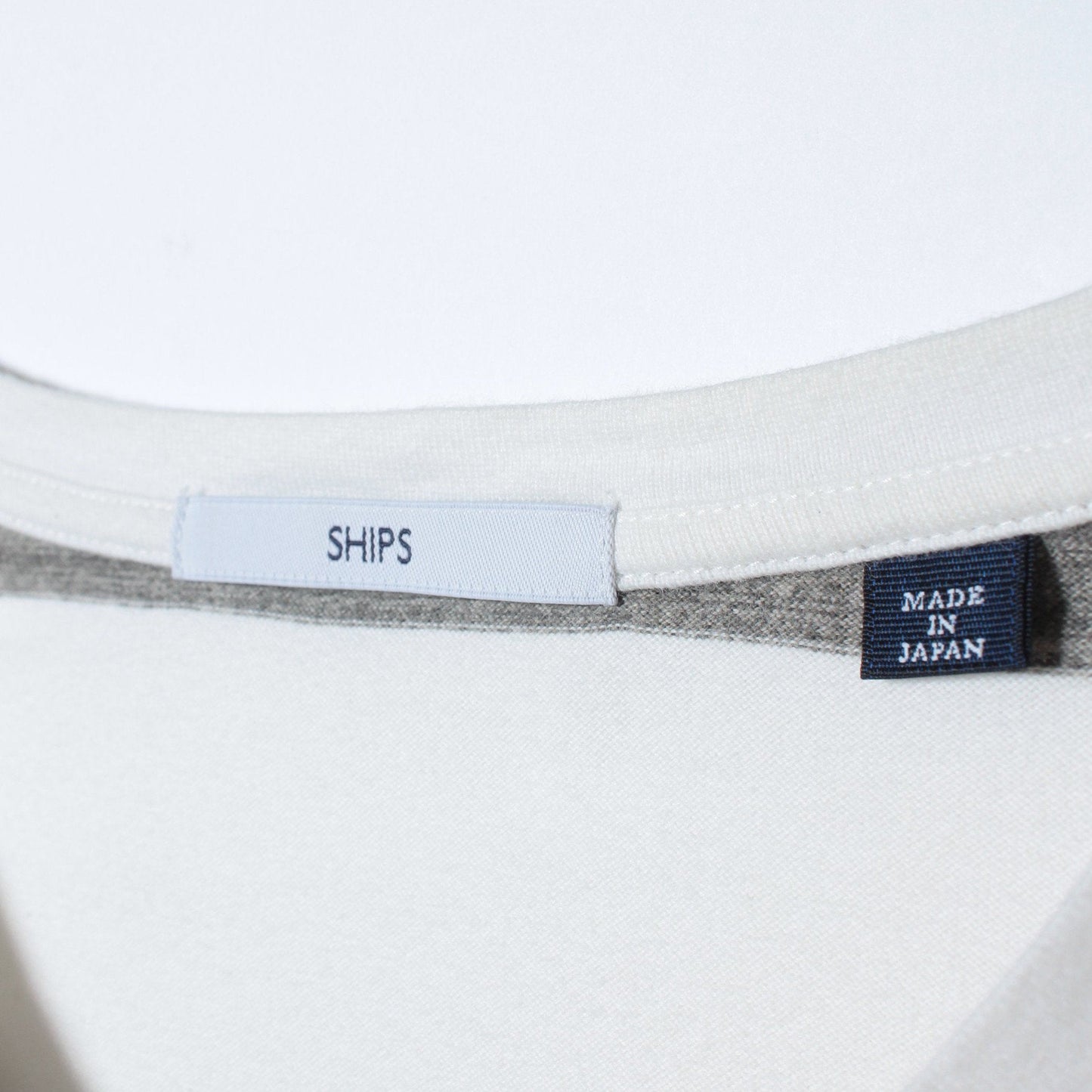SHIPS: MADE IN JAPAN マルチ ワイドボーダー Vネック Tシャツ