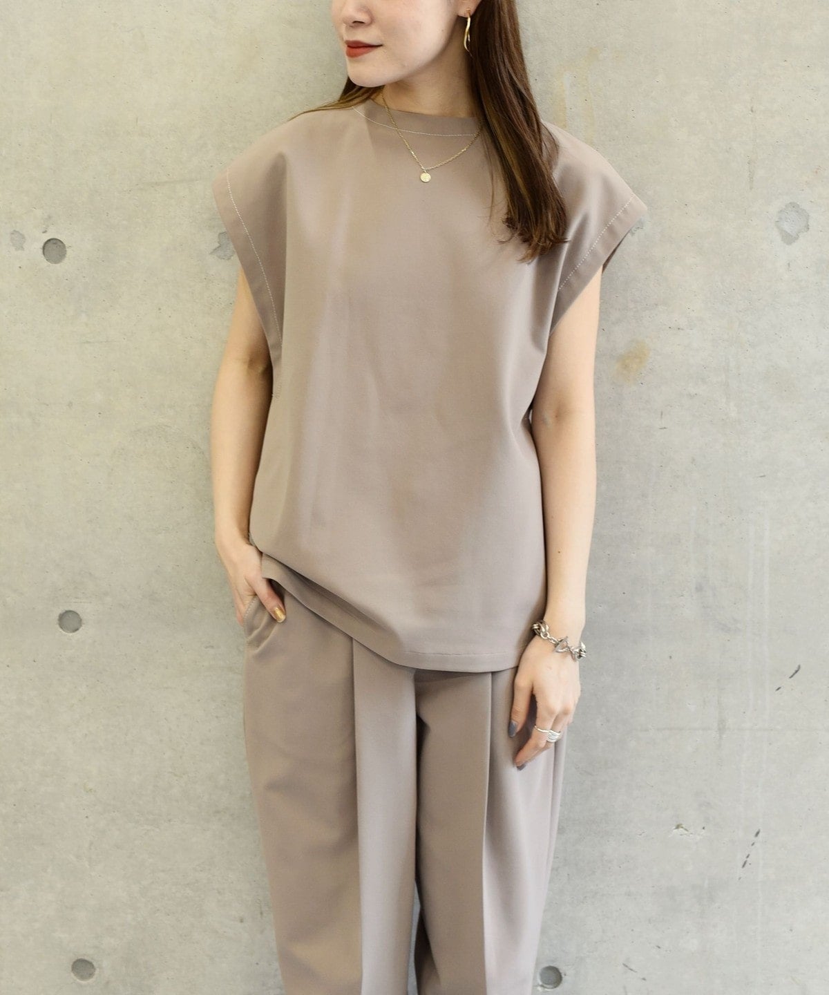 Wai+:バックフルジッププルオーバー