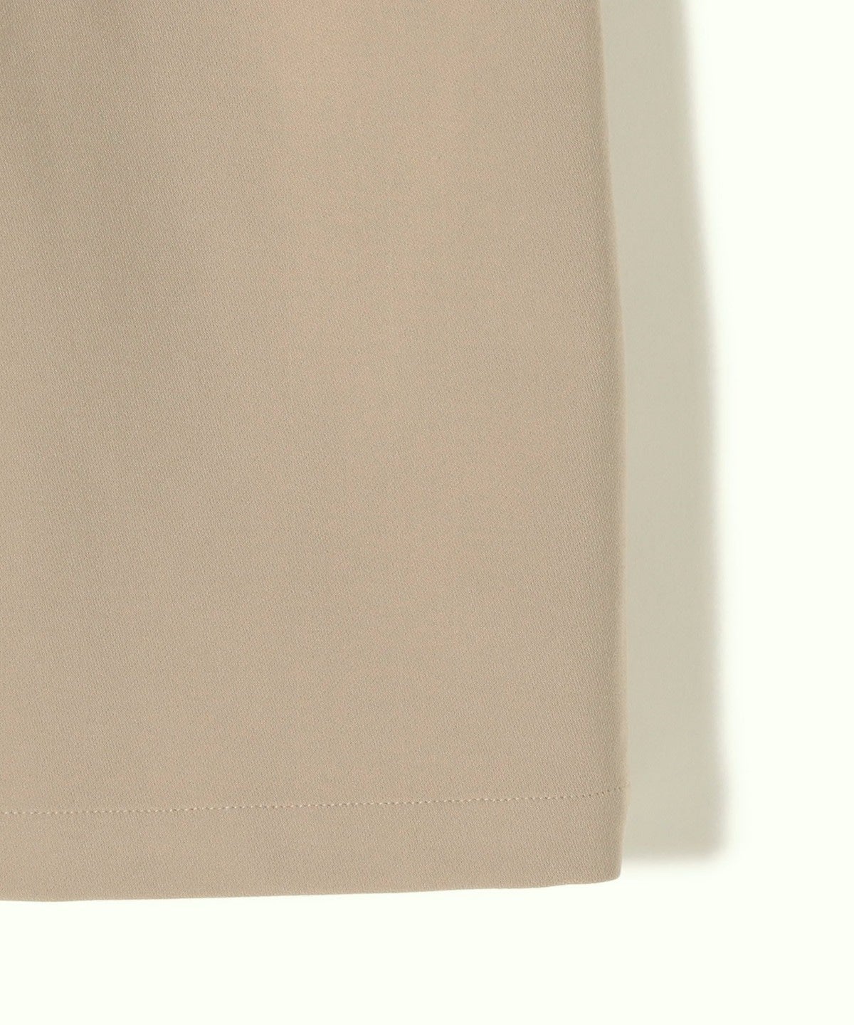 Wai+:バックフルジッププルオーバー