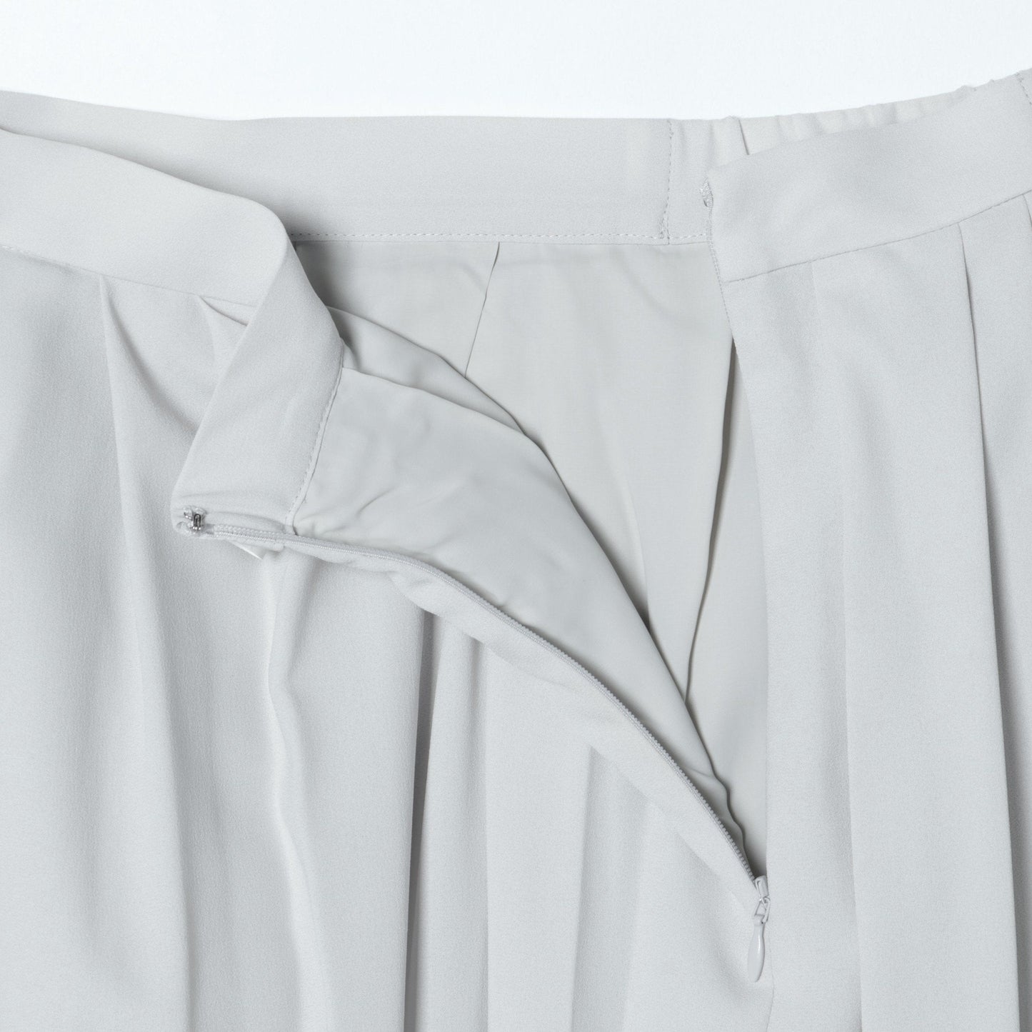 SHIPS:0250 PLEATS GAUCHO 2