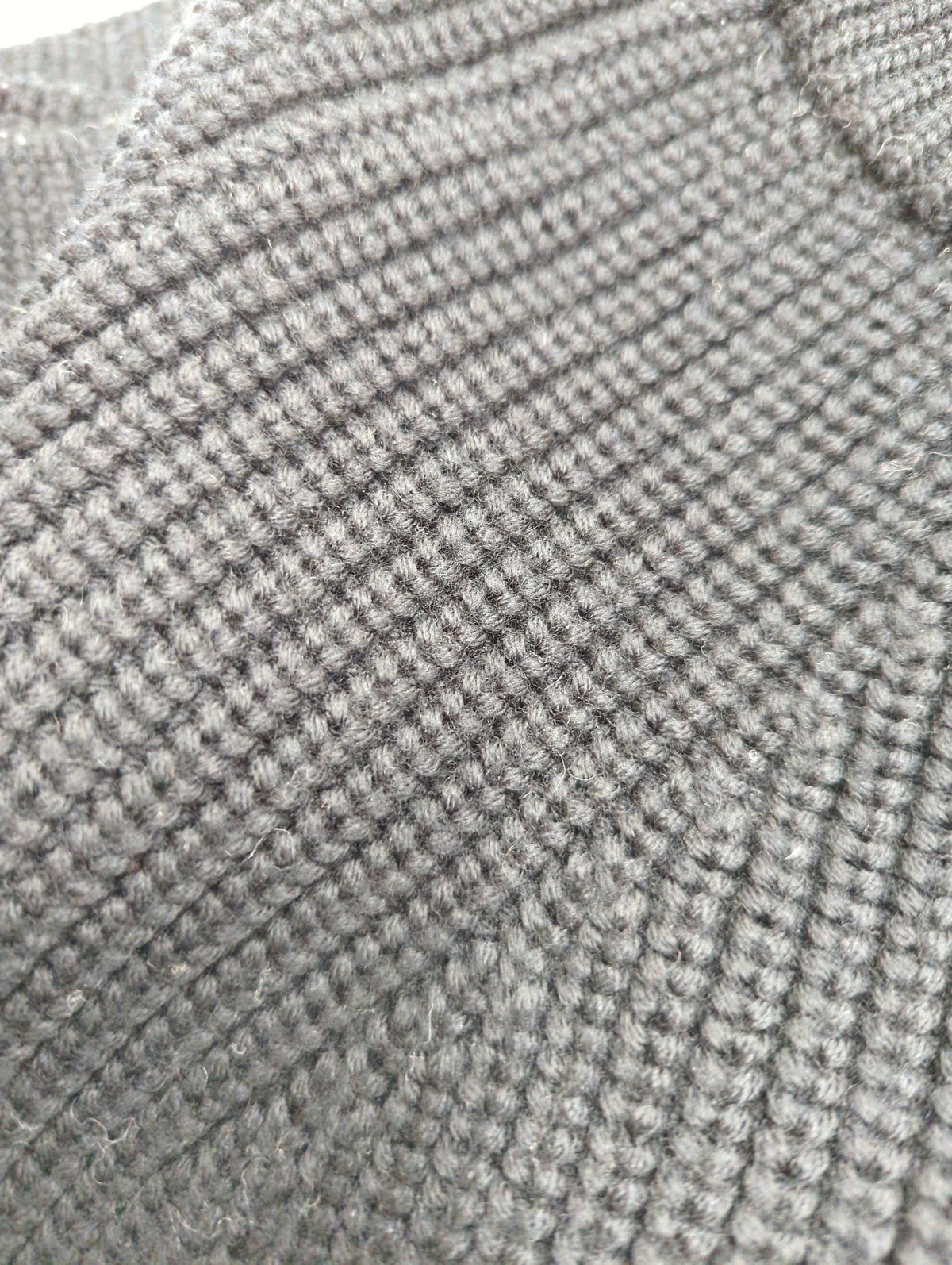 BATONER:SALAH AZE KNIT PO