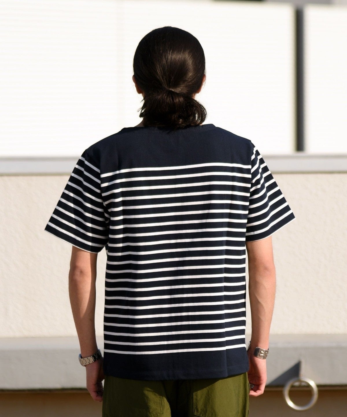 【WEB限定】SHIPS: ワンポイント ロゴ ジャージー ボーダー ボートネック Tシャツ