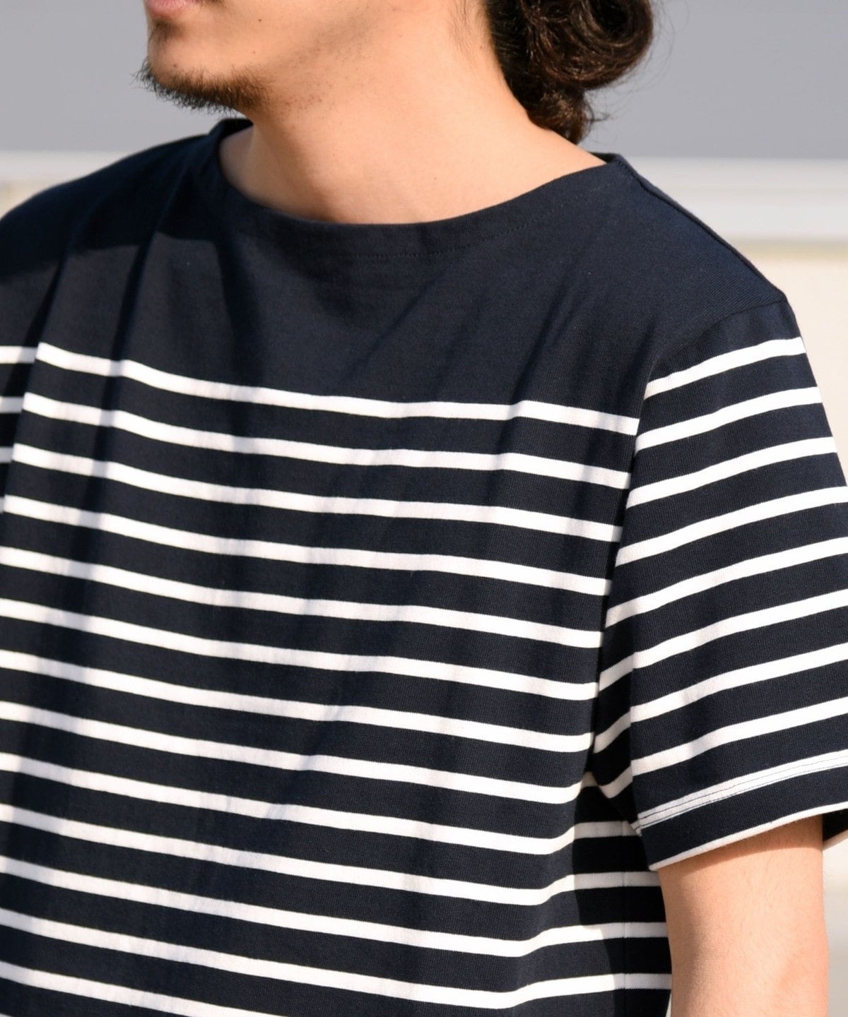 【WEB限定】SHIPS: ワンポイント ロゴ ジャージー ボーダー ボートネック Tシャツ