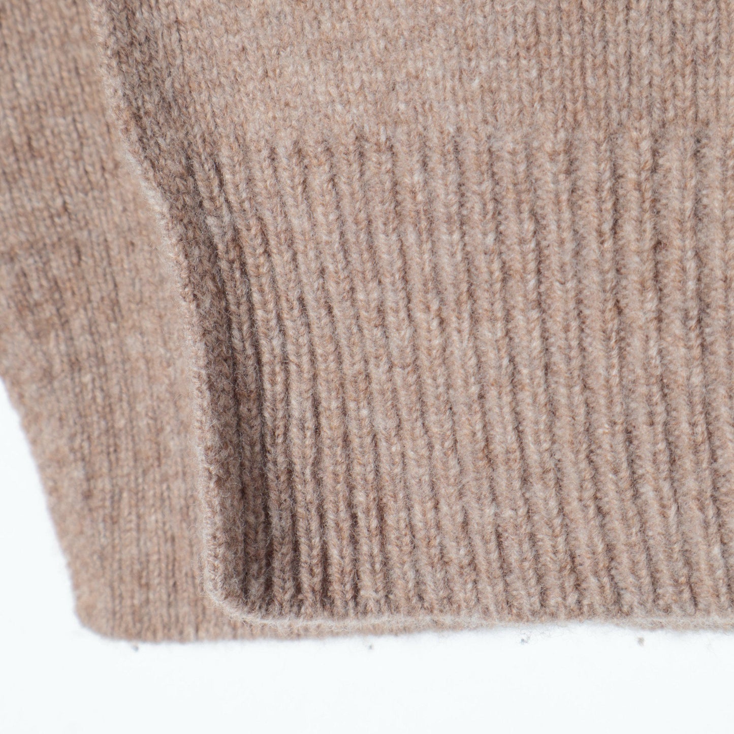 〈手洗い可能〉タスマニアラムウールVネックベスト