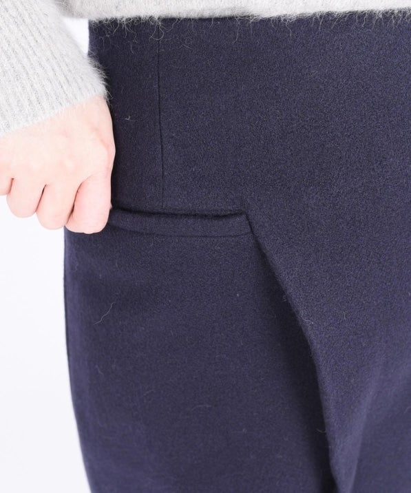 liflattie ships: アシンメトリー スカート