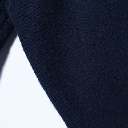 【SHIPS別注】LOGAN KNITTING MILLS: Vネック パッチ カーディガン