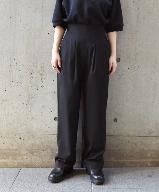 Wai+:2タックプリーツハイウエストスラックス