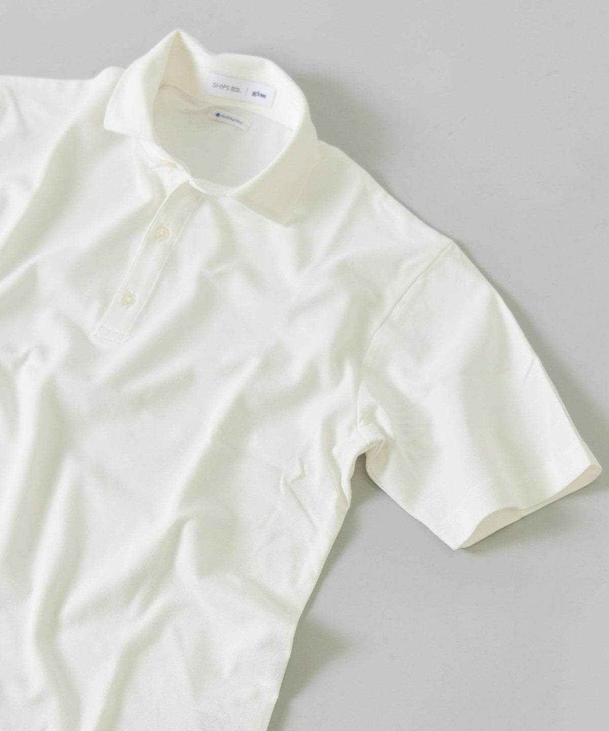 【SHIPS any 別注】gim×DR.C医薬 ハイドロ銀チタン 加工 スキッパー ポロシャツ