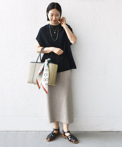 【WEB限定】〈手洗い可能〉アイレット クルーネック プルオーバー