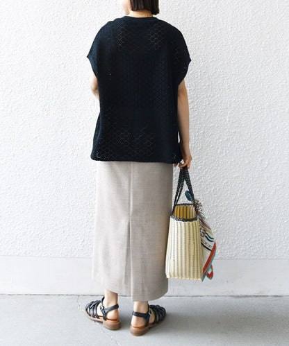 【WEB限定】〈手洗い可能〉アイレット クルーネック プルオーバー