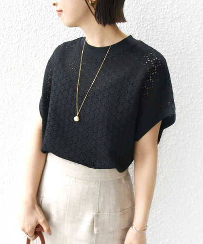 【WEB限定】〈手洗い可能〉アイレット クルーネック プルオーバー