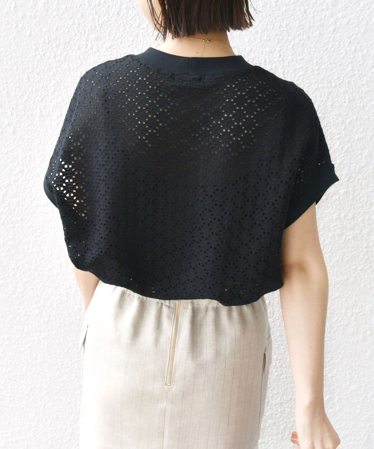 【WEB限定】〈手洗い可能〉アイレット クルーネック プルオーバー