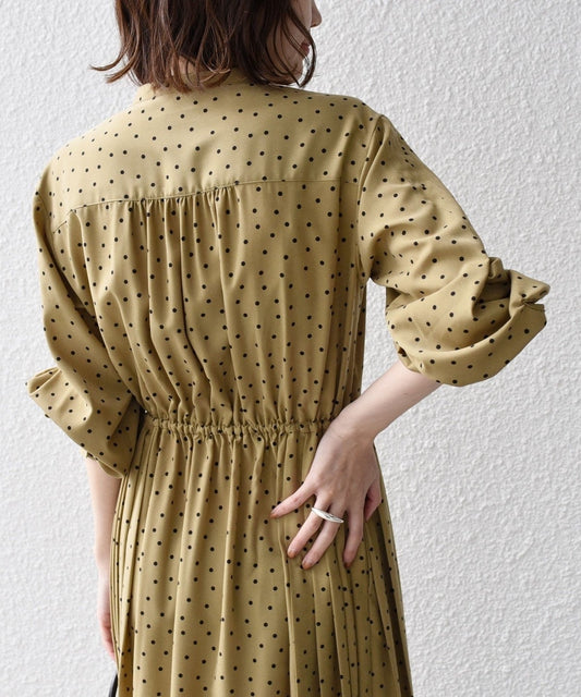 【WEB限定】〈手洗い可能〉ドット / 花柄 バンドカラー サイド プリーツ ワンピース