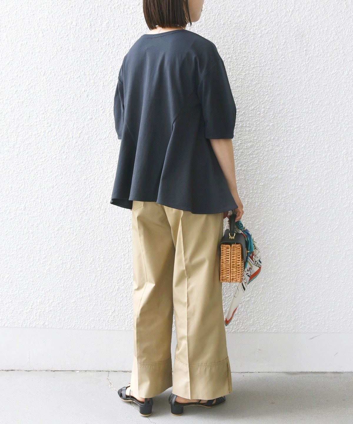 【WEB限定】 〈洗濯機可能〉へムフレア 5分袖 カットソー