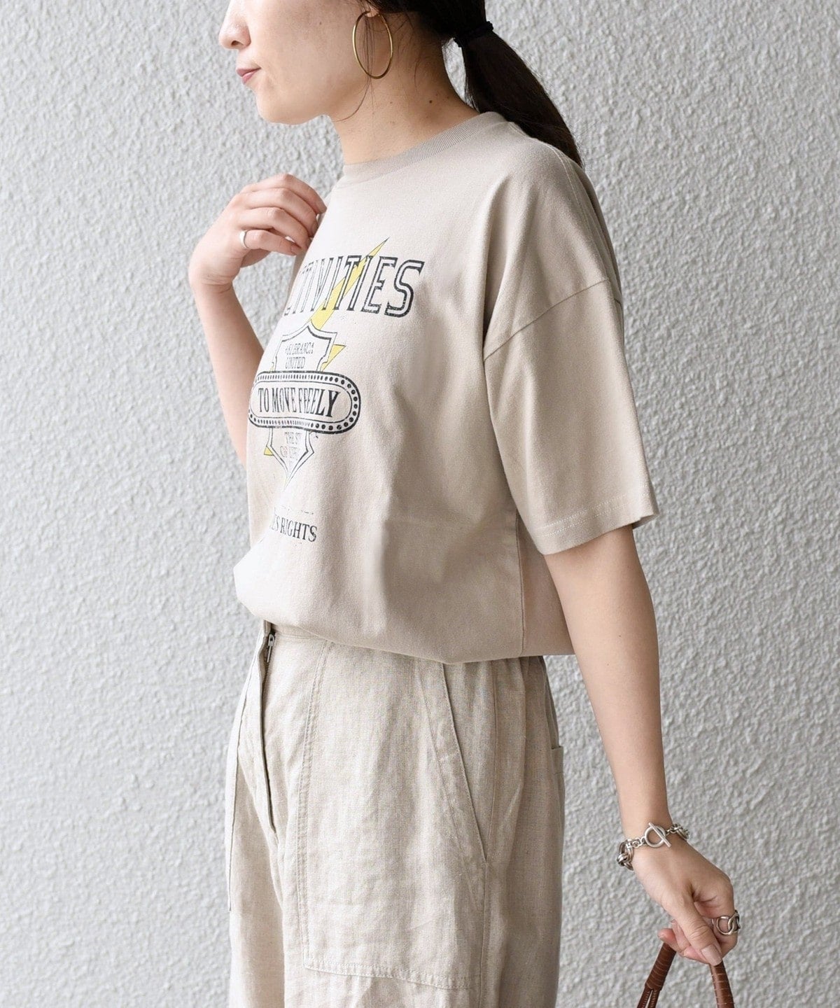81BRANCA:ロックTEE
