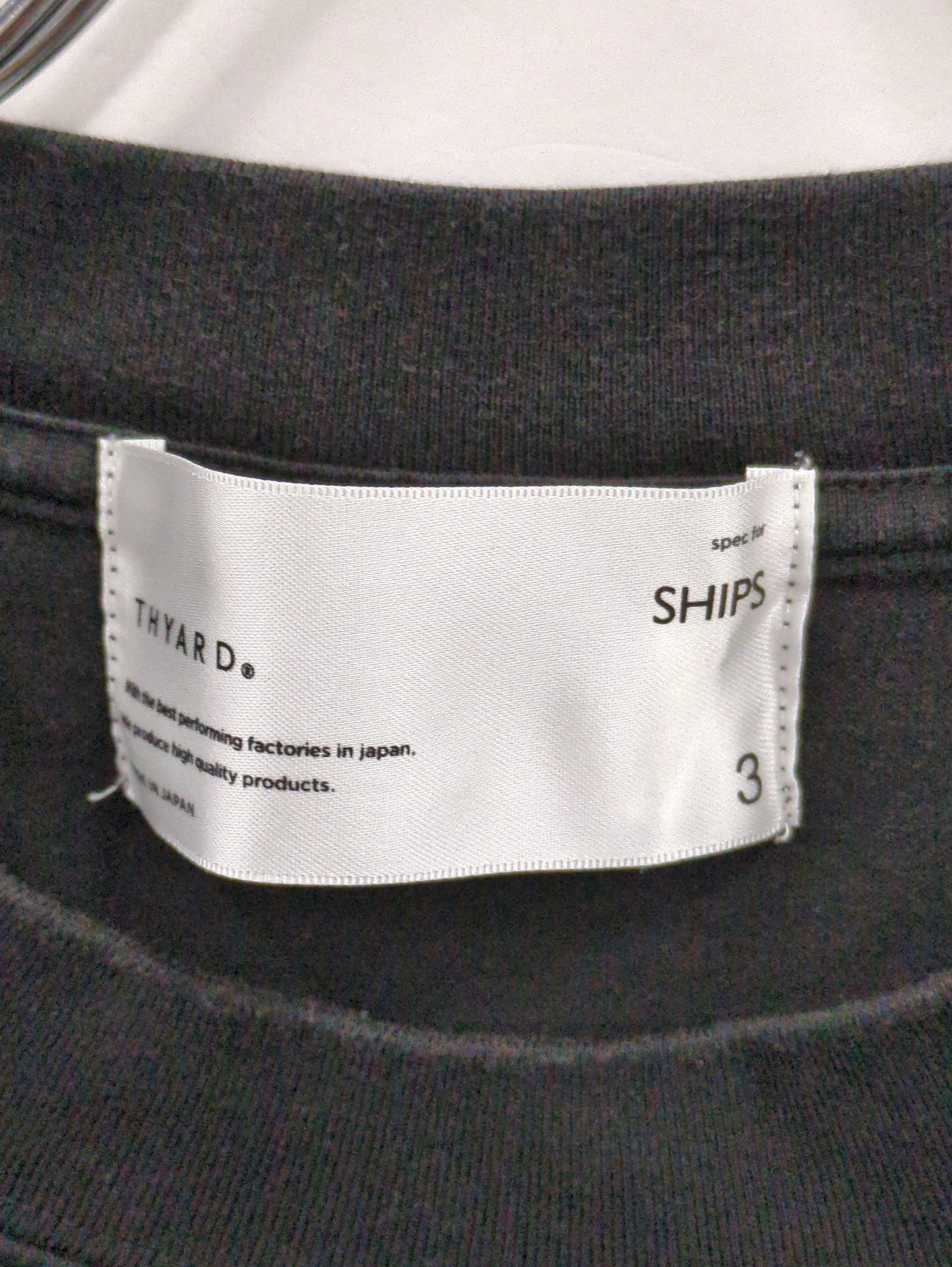 【SHIPS別注】THYARD: ラウンドテール クルーネック プルオーバー Tシャツ