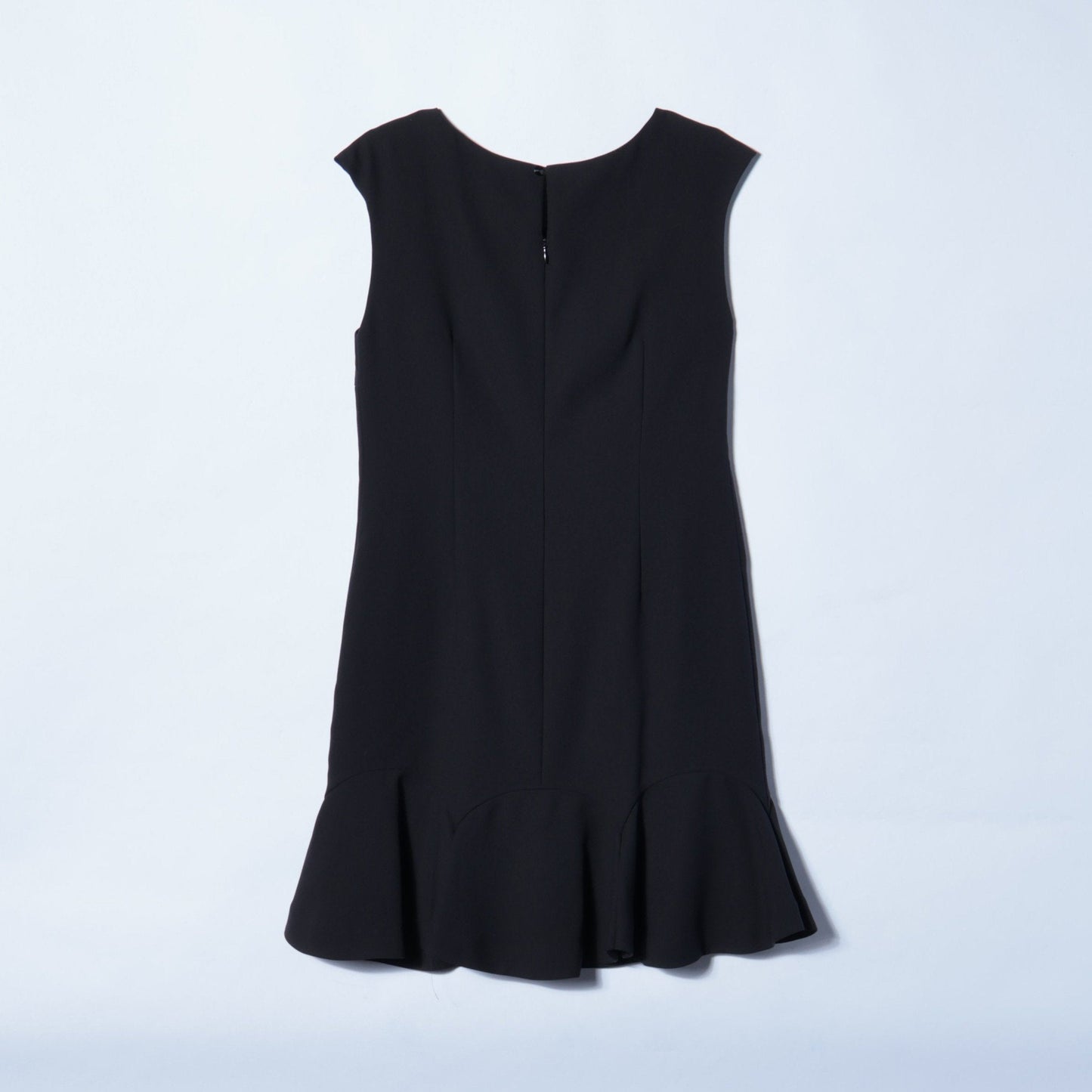 LB:BACK SATIN HEM KIRIKE DRESS