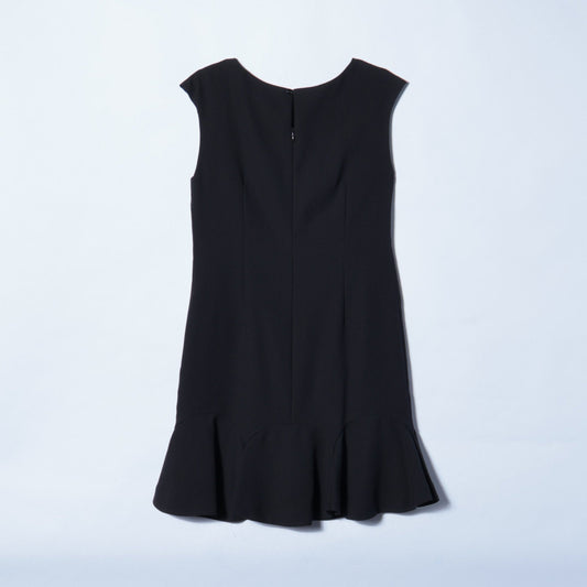 LB:BACK SATIN HEM KIRIKE DRESS