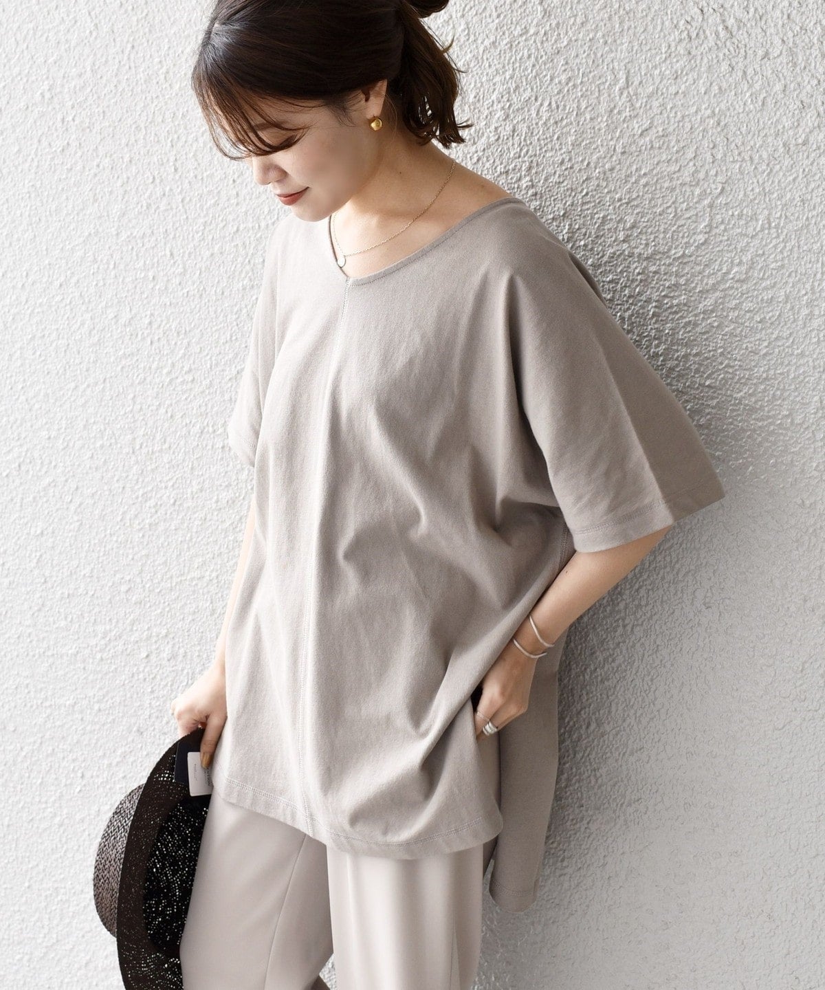 【WEB限定】〈UVカット〉USAコットンルーズVネックTEE