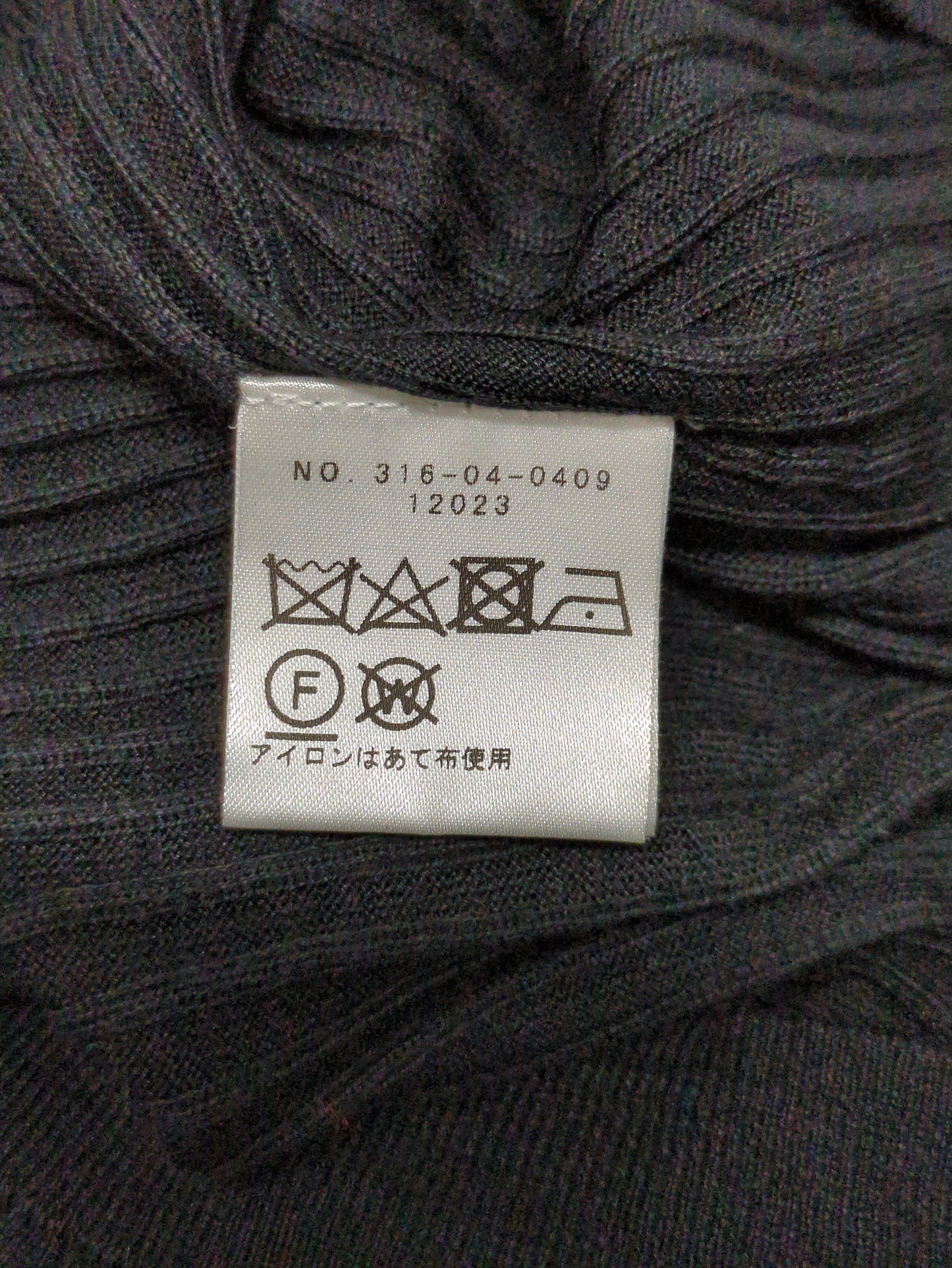 PrimaryNavyLabel:シルクカシミヤクルーネックプルオーバー