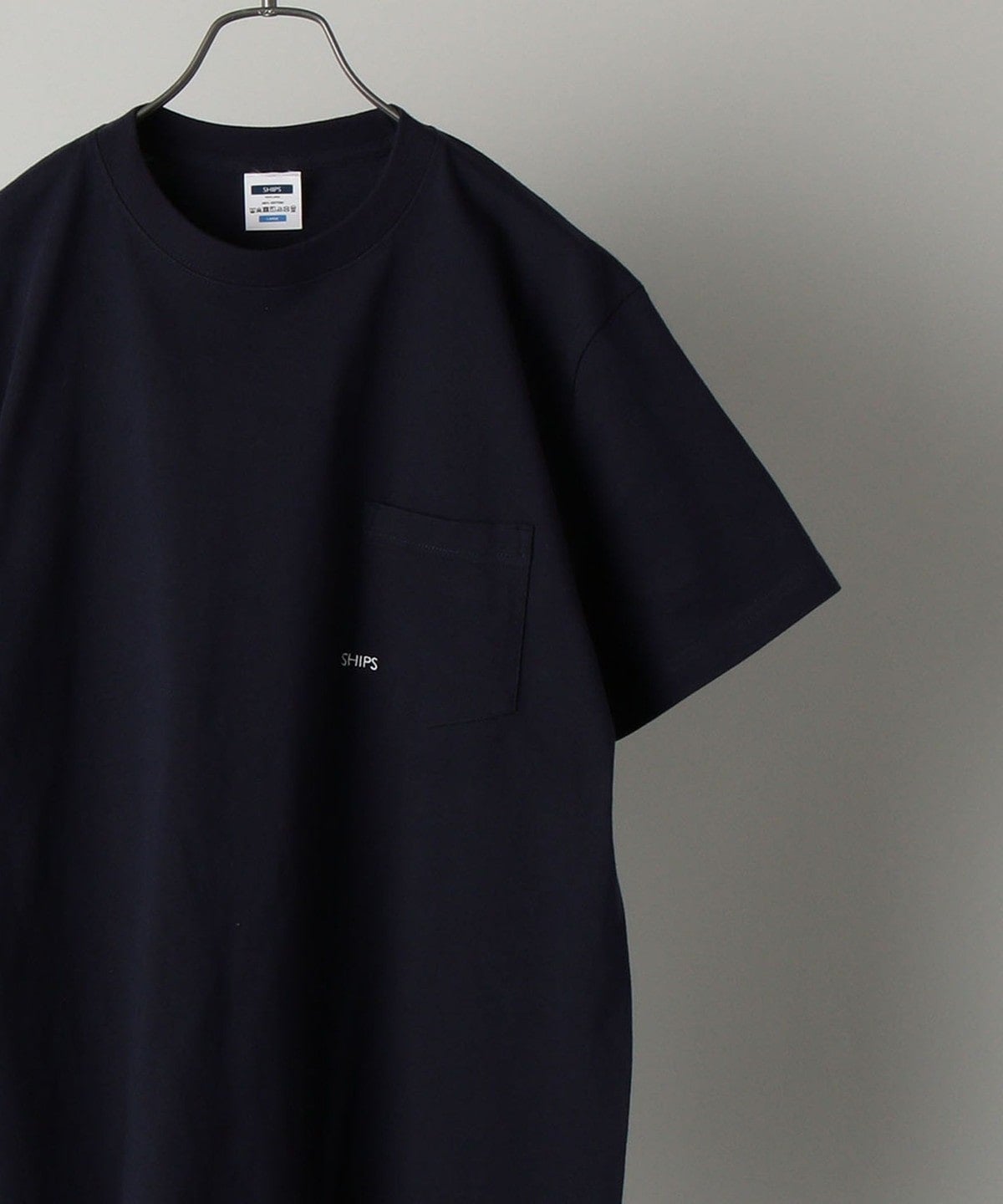 【WEB限定】SHIPS: マイクロ SHIPSロゴ ポケット Tシャツ