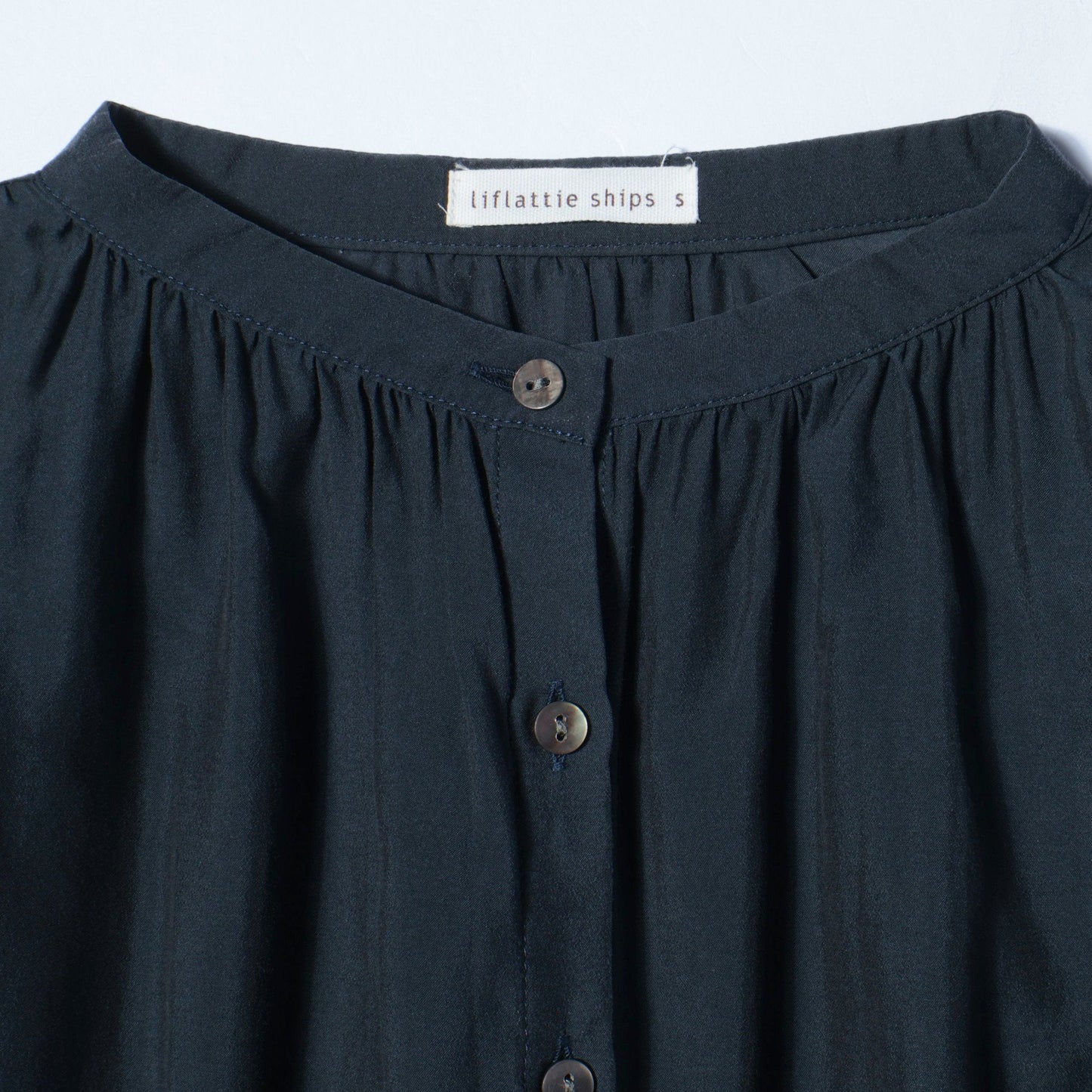 DRAPE GATHER BL