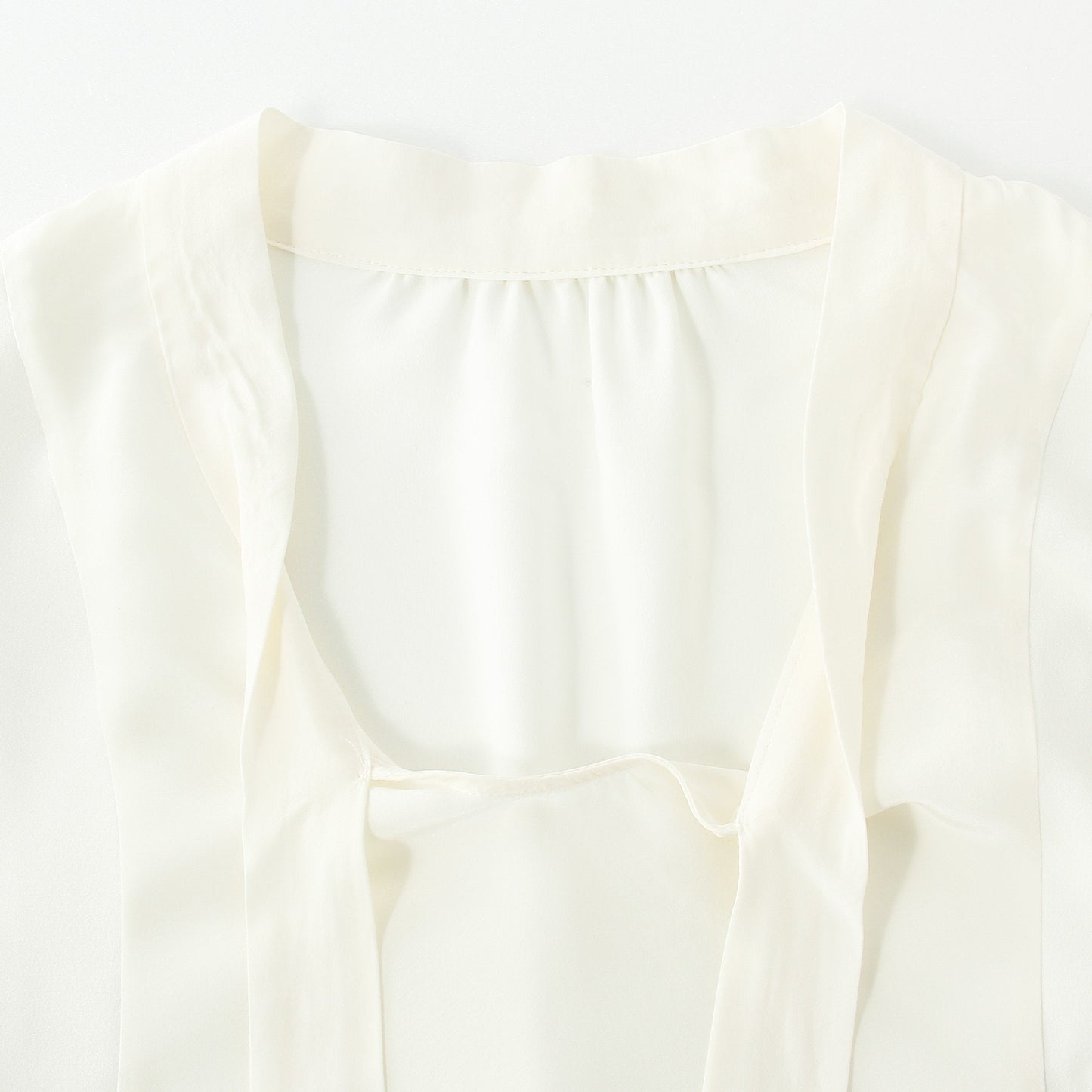 SHIPS:311440001BO-TIE L/S BL