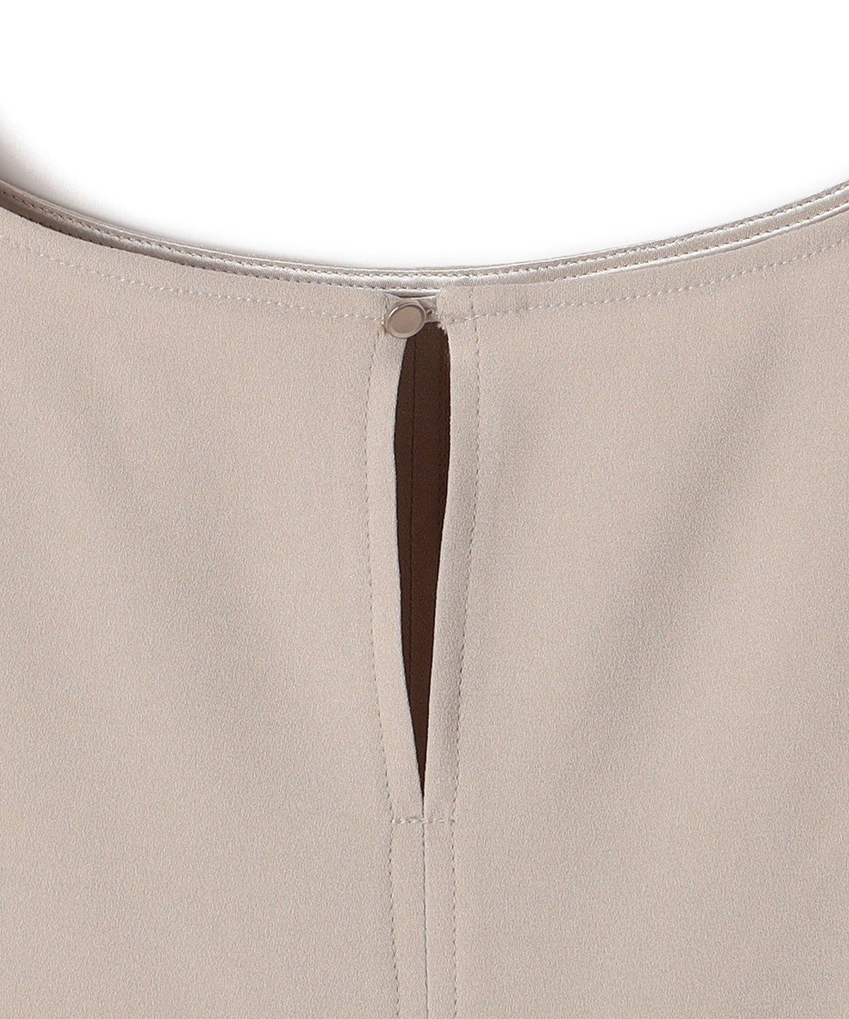 〈手洗い可能〉アセテート混 バックサテン Tブラウス