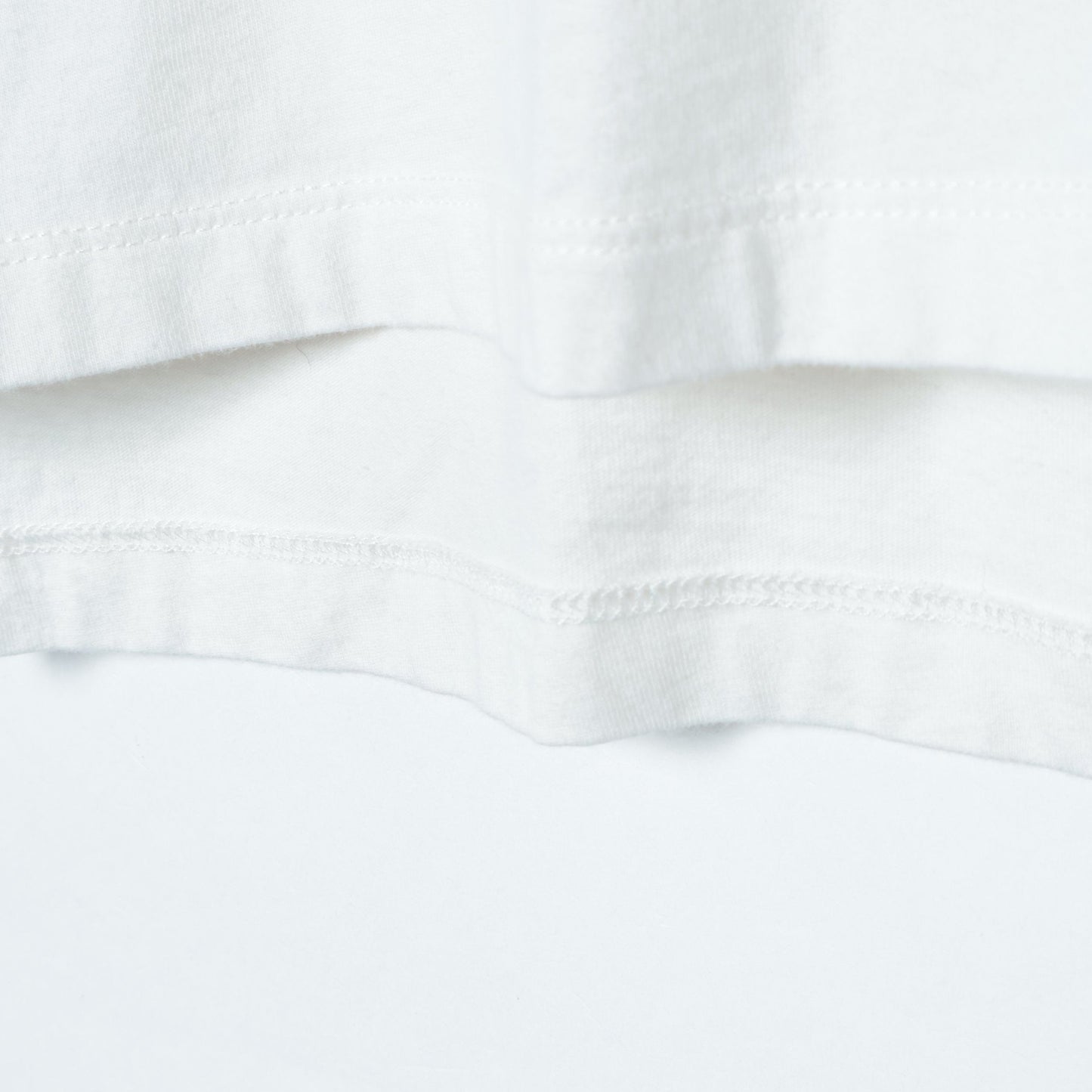 【WEB限定】〈手洗い可能〉バリエーション ロゴ 刺繍 プリントTEE