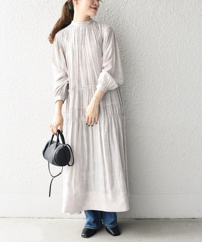 〈手洗い可能〉プリントカッセンギャザーワンピース