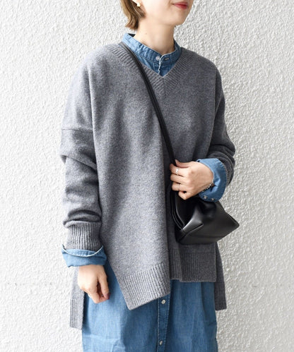 〈手洗い可能〉Vネックサイドスリットビッグプルオーバー