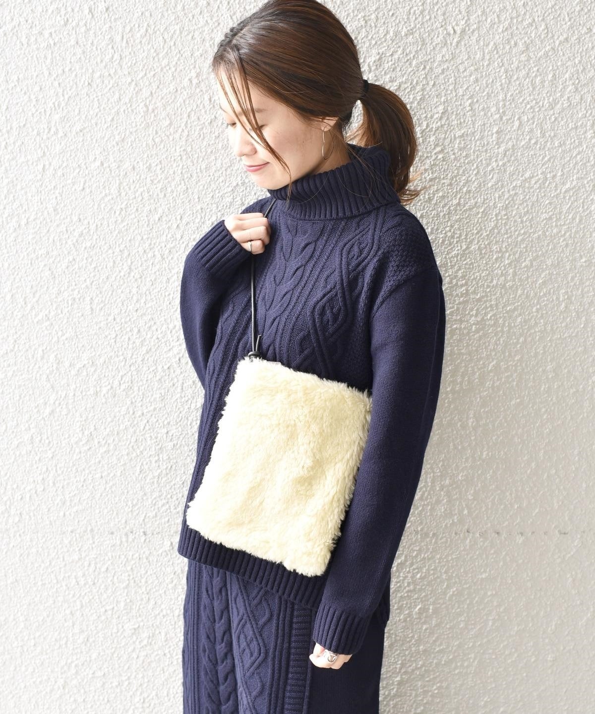 liflattie ships:ケーブルタートルネックプルオーバー