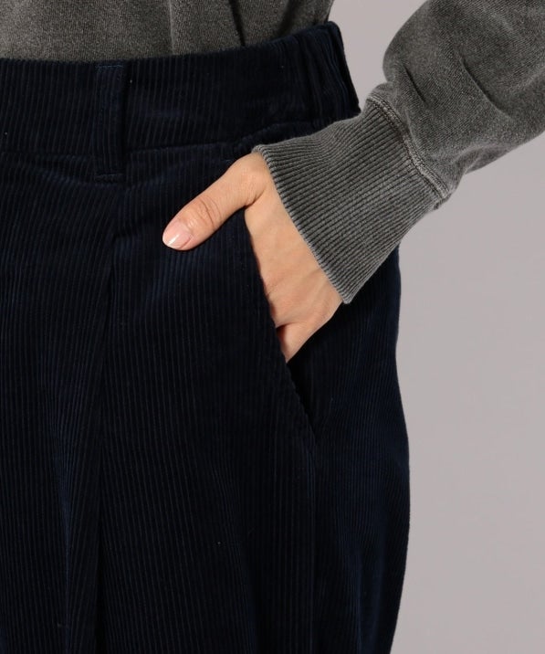 liflattie ships: コーデュロイ タック パンツ