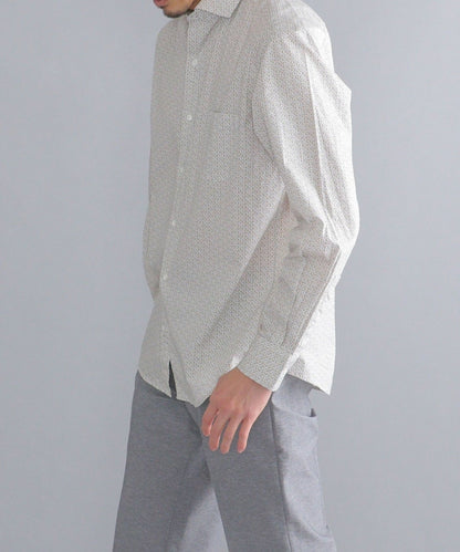 SHIPS: セミワイドカラー プリント モチーフ柄 シャツ