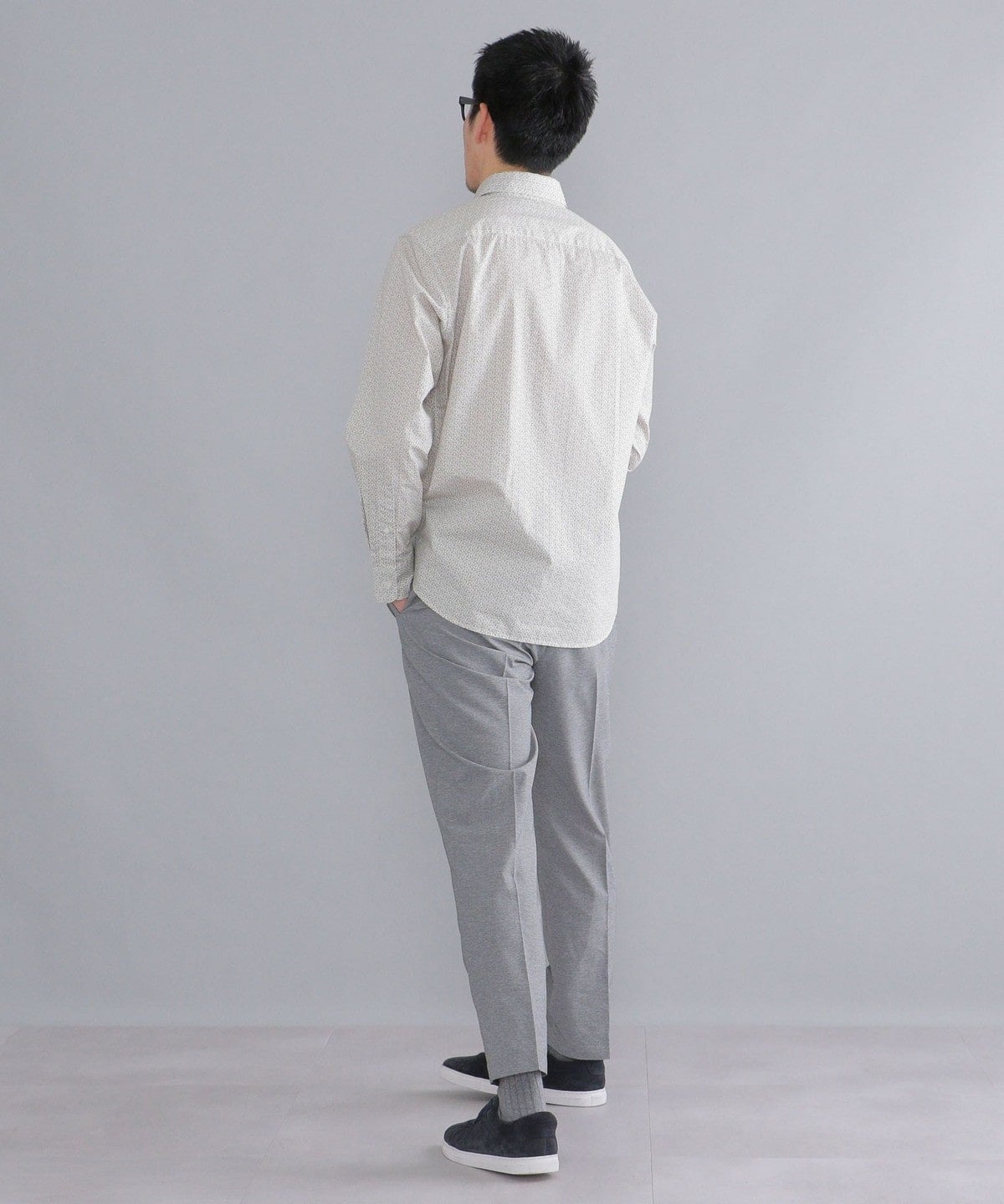 SHIPS: セミワイドカラー プリント モチーフ柄 シャツ