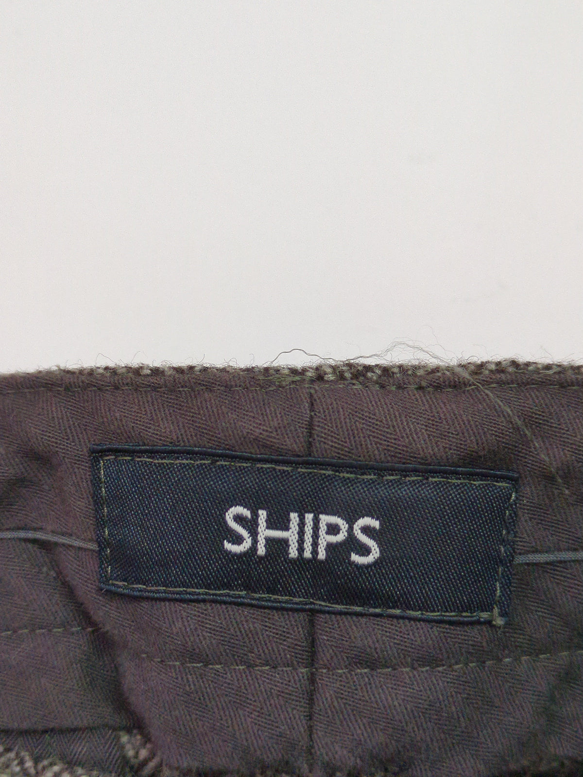 SHIPS: ウール ヘリンボーン ツイル テーパード チノパンツ
