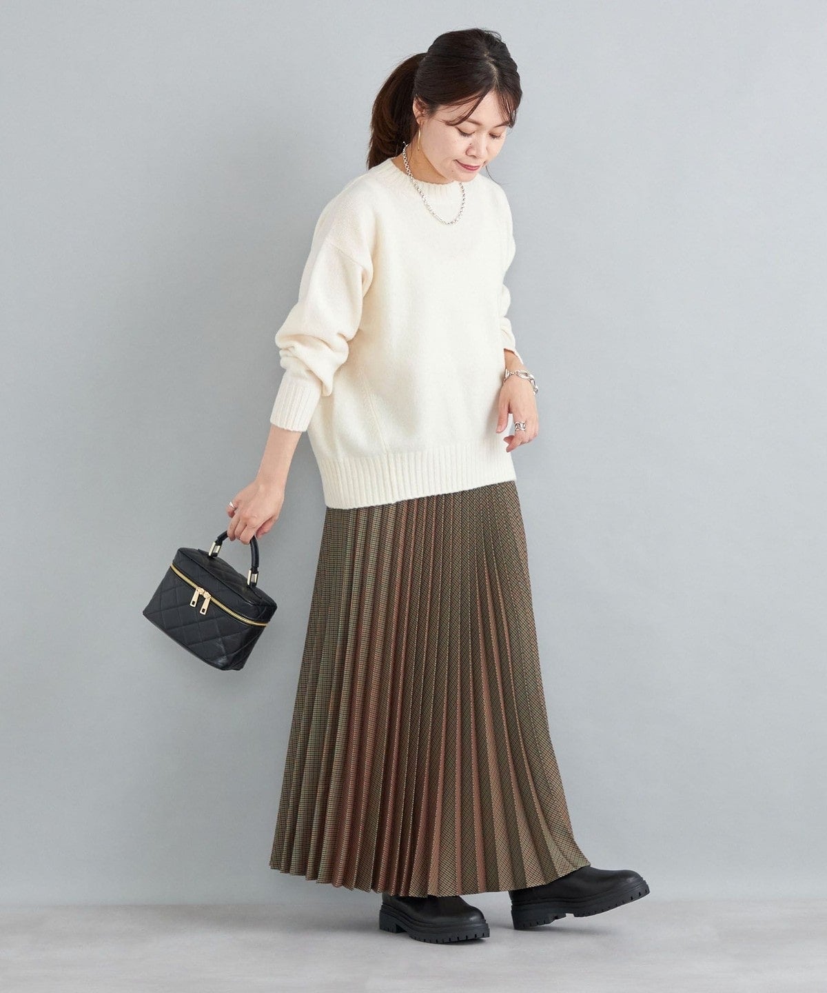 SHANGHAY YLANGTING TRADE CO. L:ニット/セーター