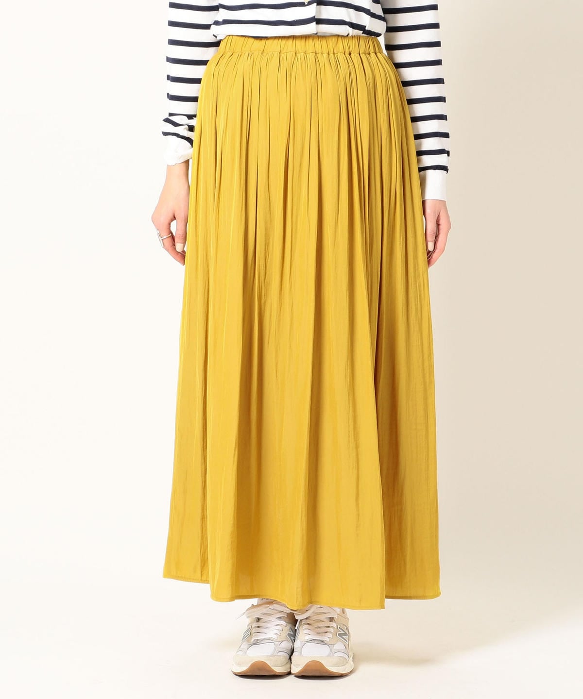 SHIPS any:パウダーサテンギャザースカート