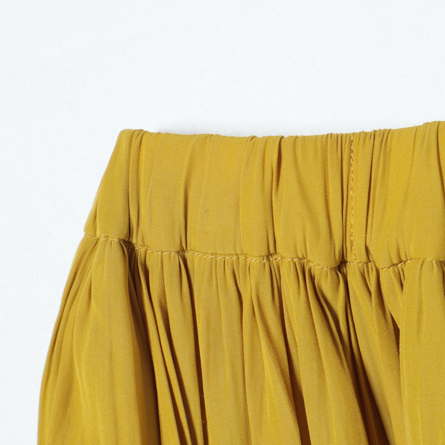 SHIPS any:パウダーサテンギャザースカート